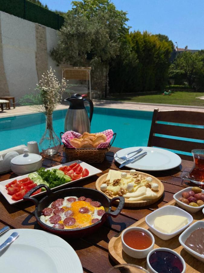 Ege Tulip Cesme Hotell Exteriör bild
